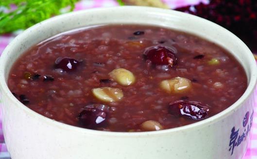 薏米红豆粥的做法 4道养颜粥不愁没食欲